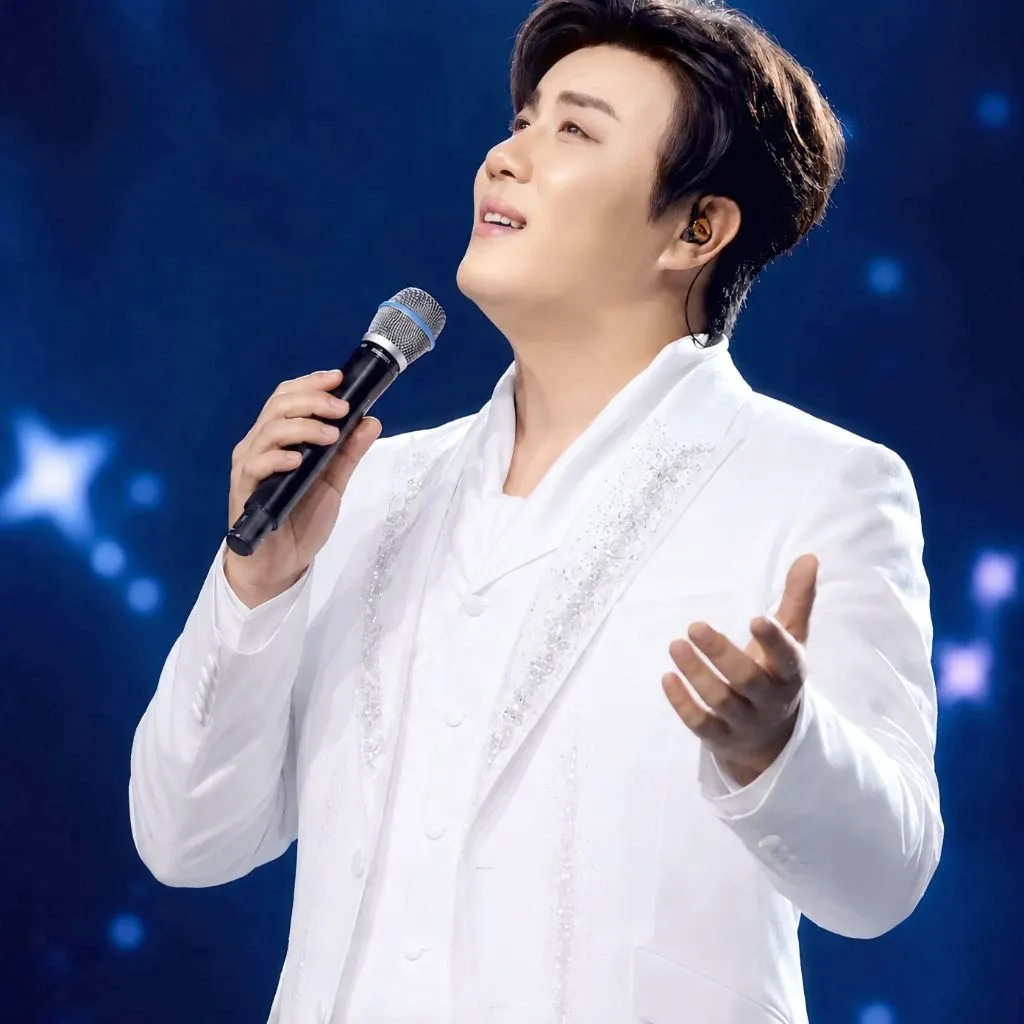 Latest photo of Jin Haesung