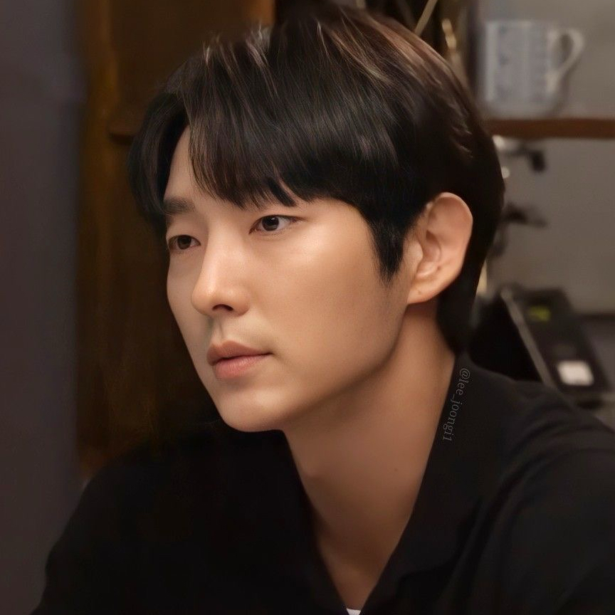 Recent activity shot of Lee Joongi