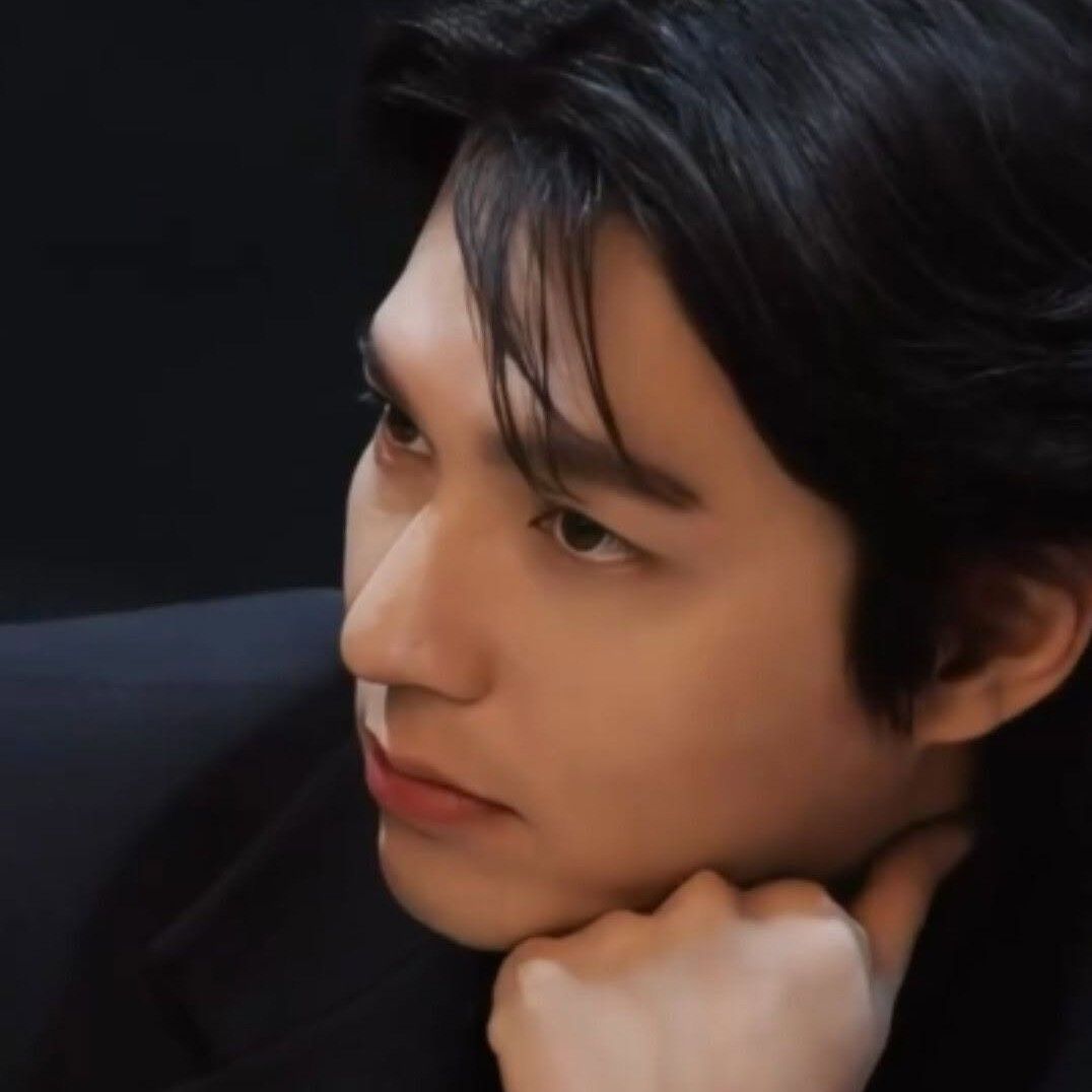 Recent activity shot of Lee Minho