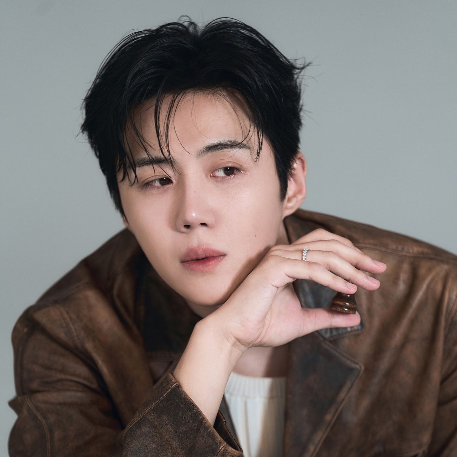 Behind-the-scenes cut of Kim Seonho