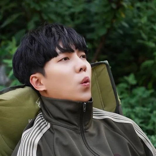 Foto kegiatan terbaru dari Lee Seunggi