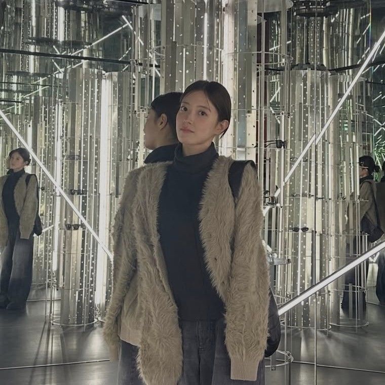 A moment captured by a fan of Lee Seyoung