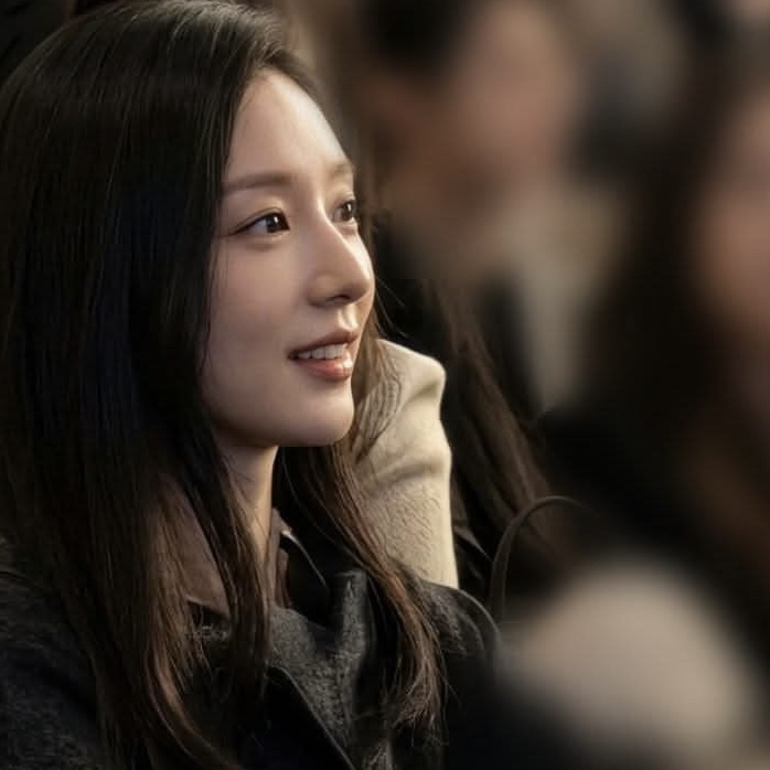 Behind-the-scenes cut of Kim Jiwon