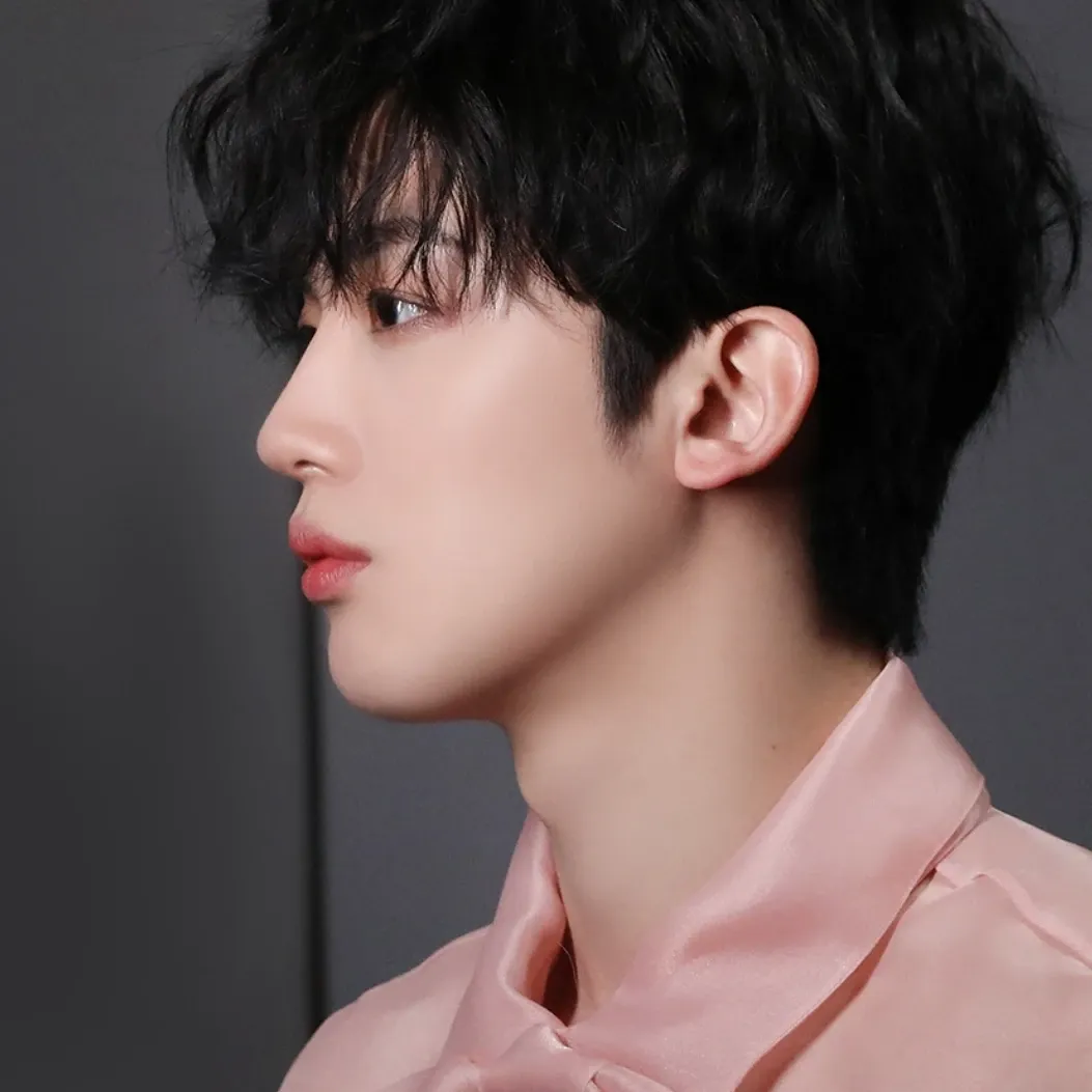 Behind-the-scenes cut of Kim Yohan