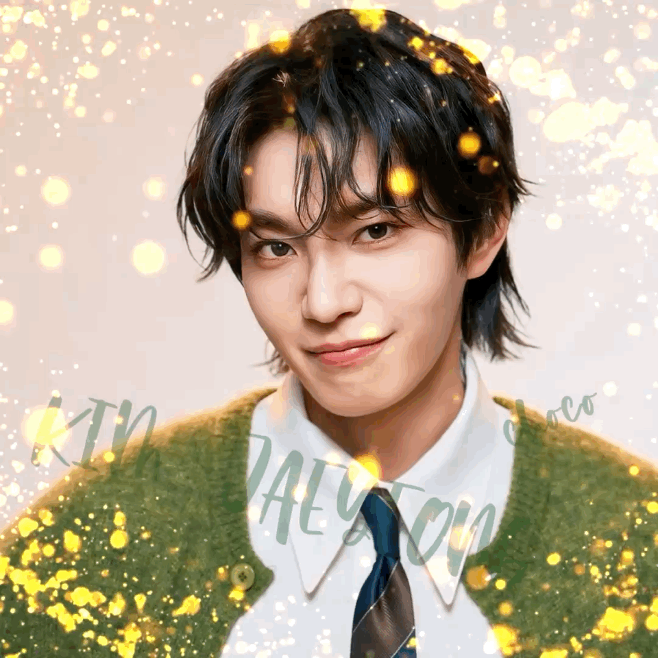 Behind-the-scenes cut of Kim Jaeyoung