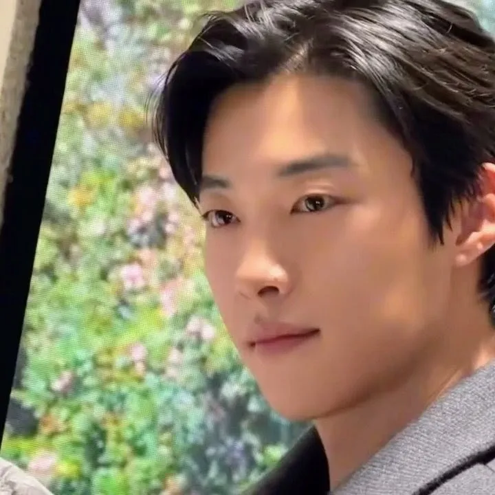 Recent activity shot of Woo Dohwan