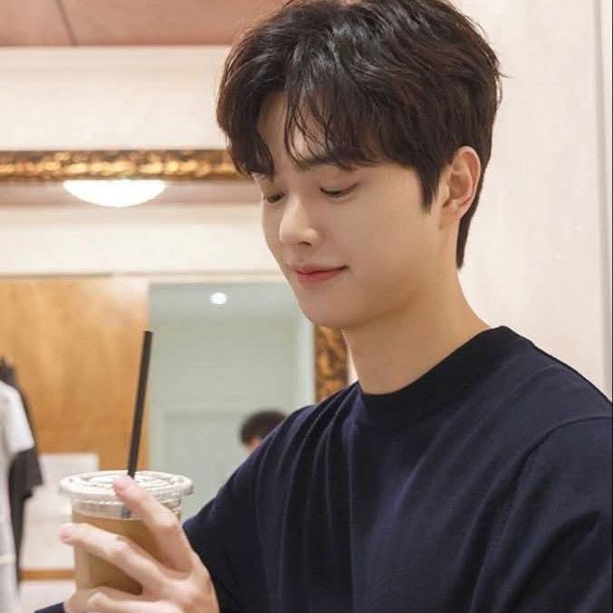 Recent activity shot of Song Kang