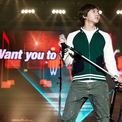 Behind-the-scenes cut of Lee Seunggi