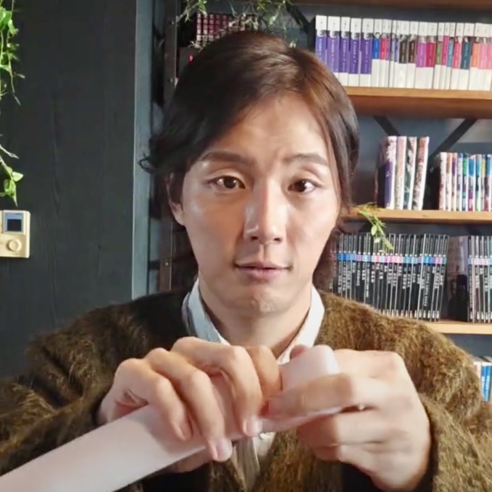 Behind-the-scenes cut of Yoon Shiyoon