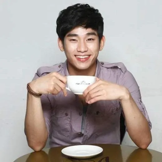 Behind-the-scenes cut of Kim Soohyun