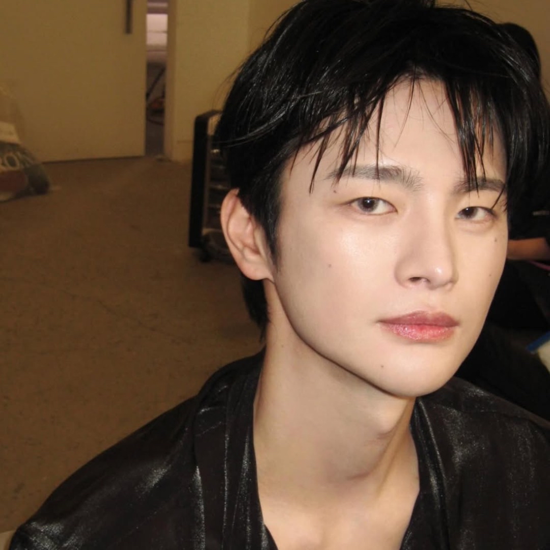 A moment captured by a fan of Seo Inguk