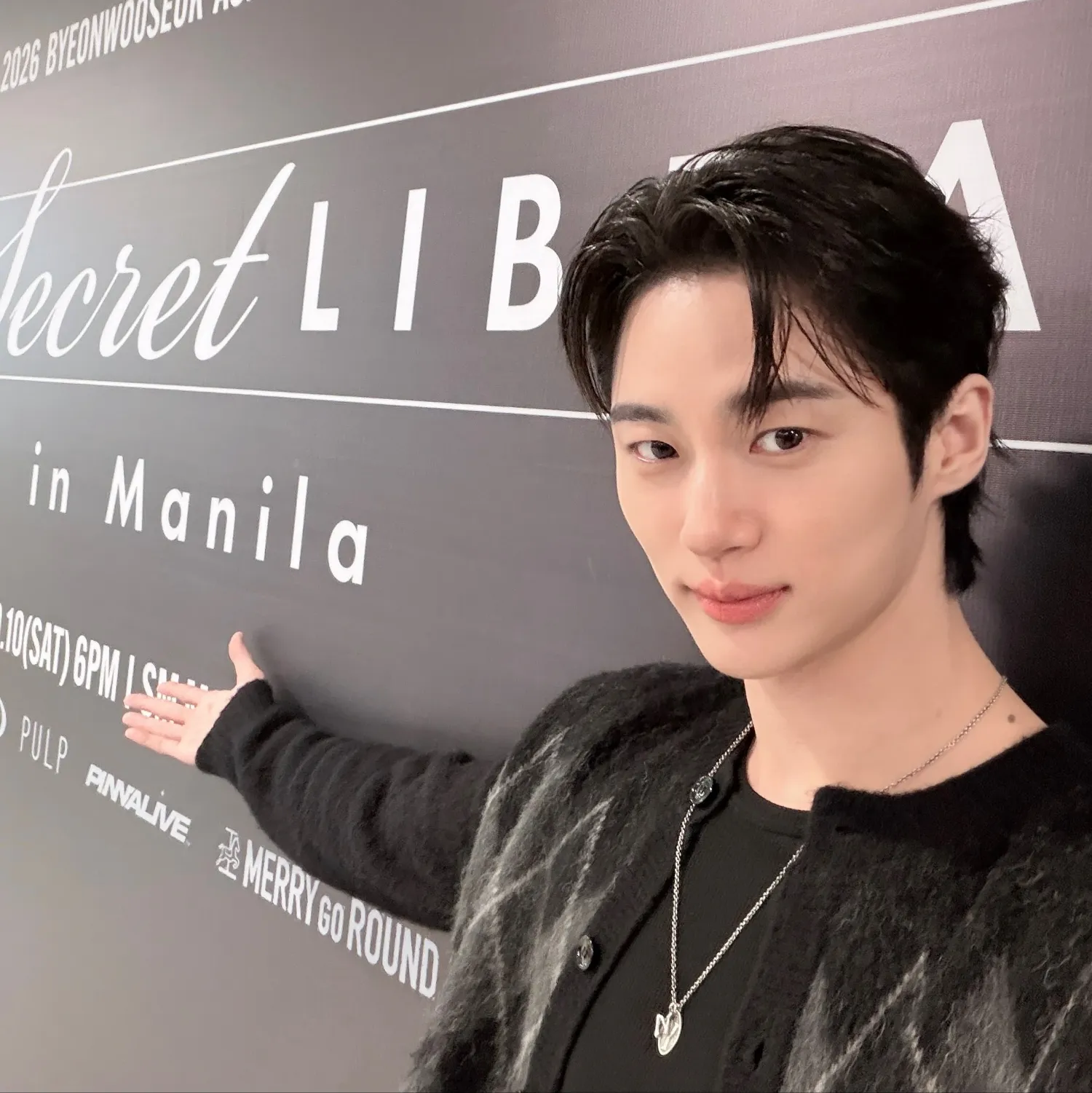 Behind-the-scenes cut of Byeon Wooseok