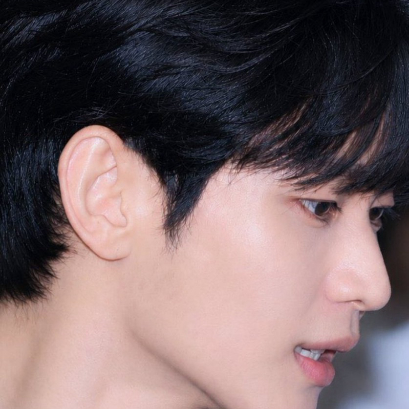 Recent activity shot of Kim Soohyun