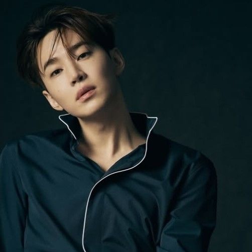 Behind-the-scenes cut of Henry