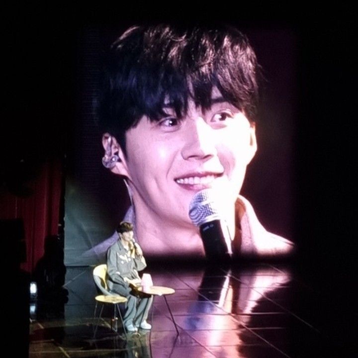 Behind-the-scenes cut of Kim Seonho