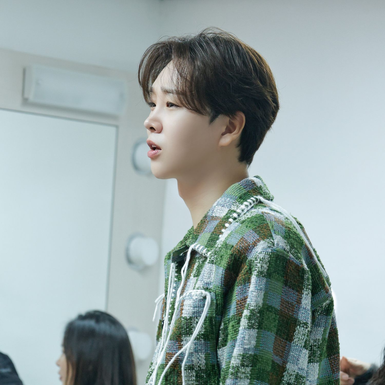 Recent activity shot of Song Minjun