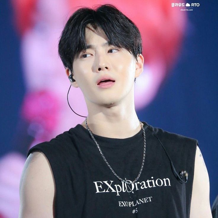 Recent activity shot of Suho