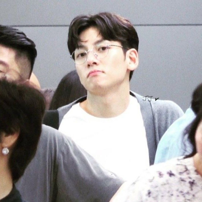 チ・チャンウクのビハインドカット