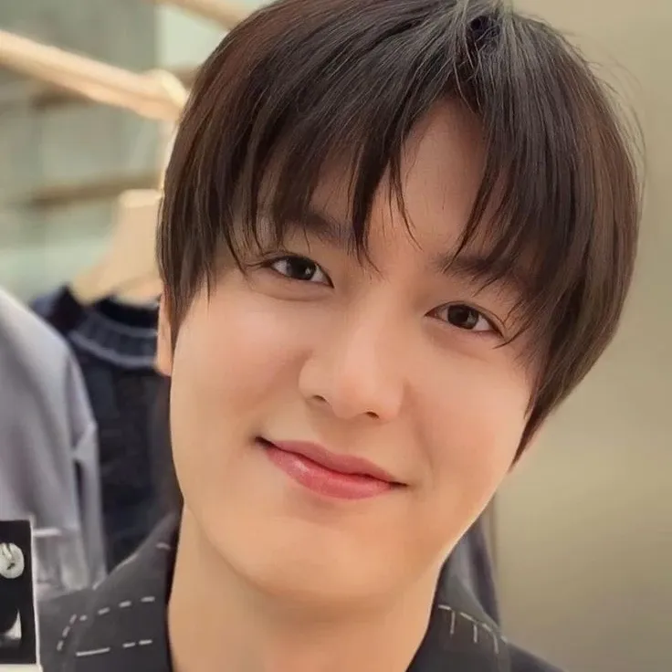 Recent activity shot of Lee Minho