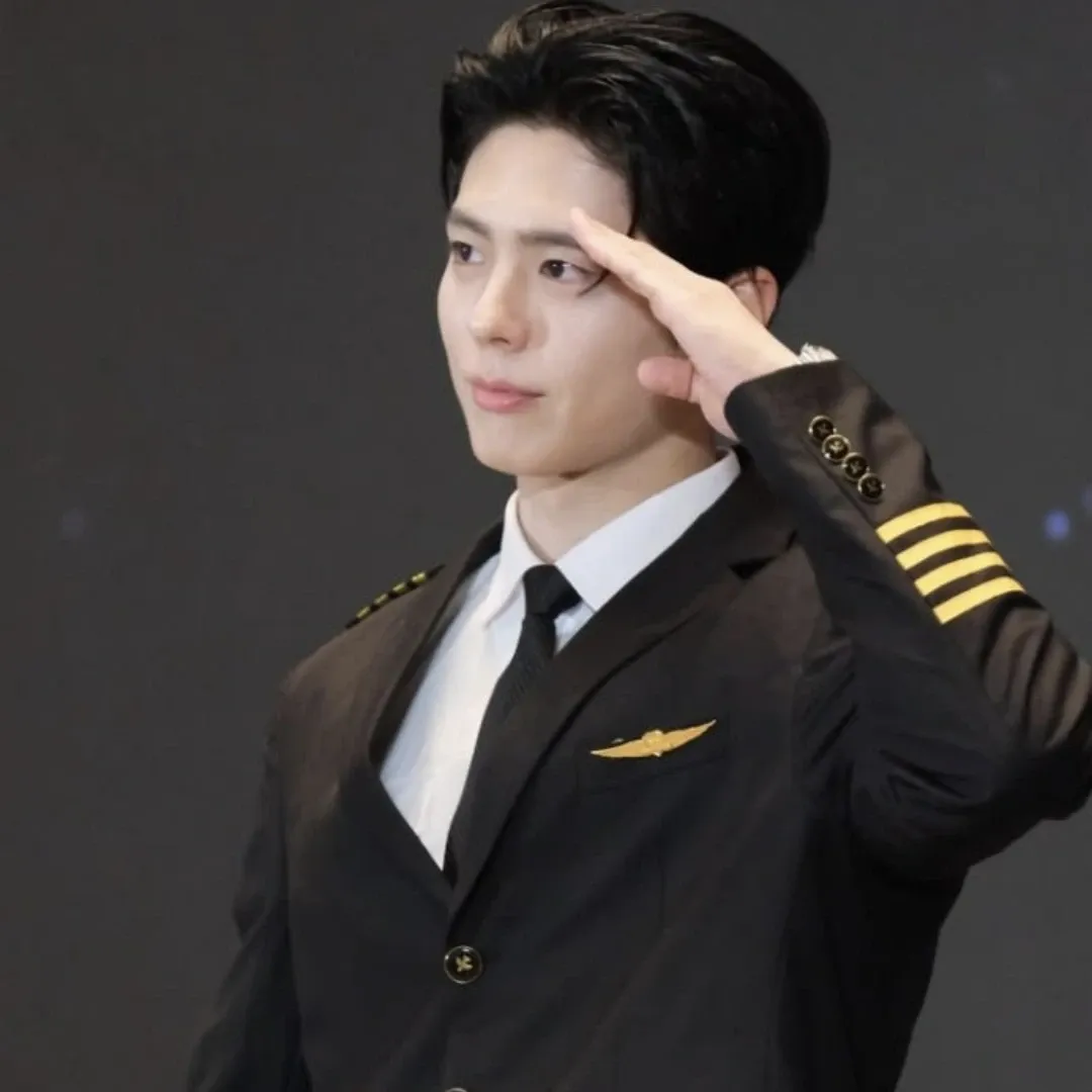Recent activity shot of Park Bogum