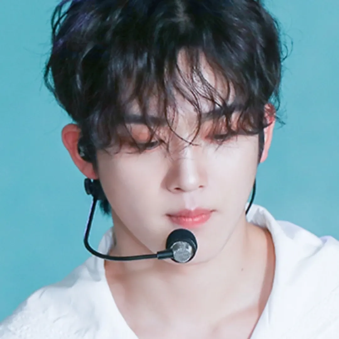 A moment captured by a fan of Kim Yohan