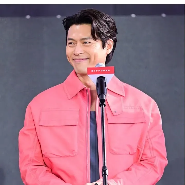 Momen yang diabadikan oleh penggemar Hyun Bin