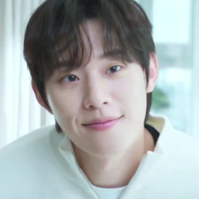 A moment captured by a fan of Kim Sungcheol