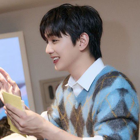 Recent activity shot of Yoo Seungho