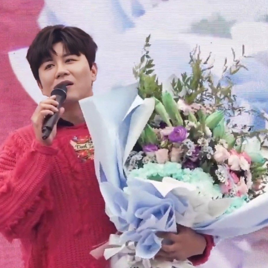 粉丝拍下的晋海成瞬间