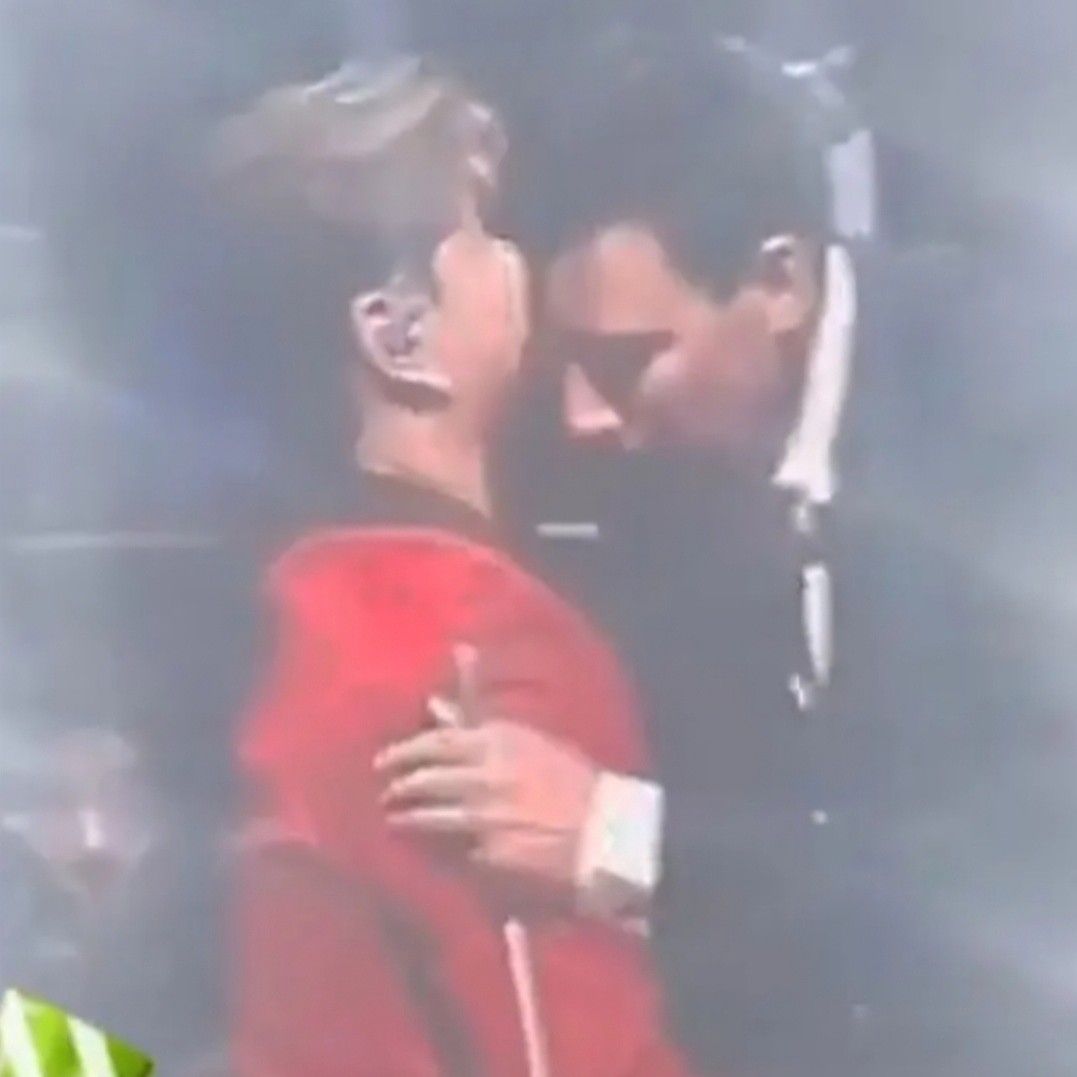 キム・ホジュンのビハインドカット