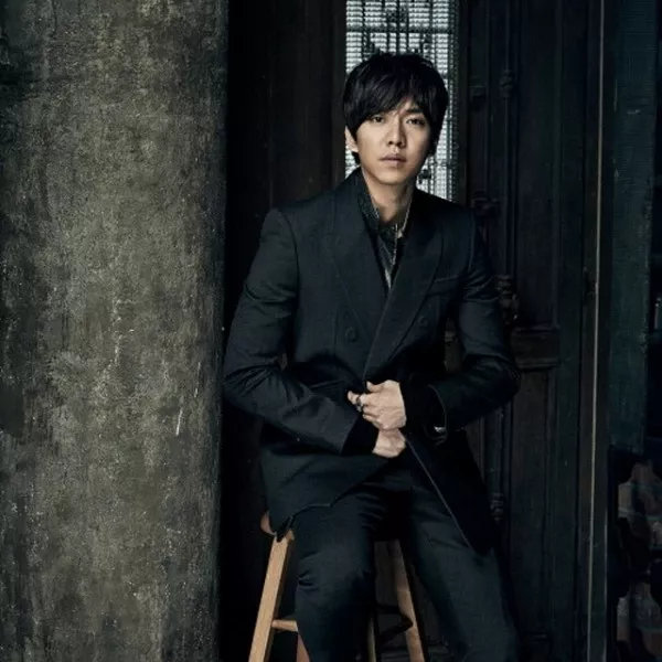Latest photo of Lee Seunggi