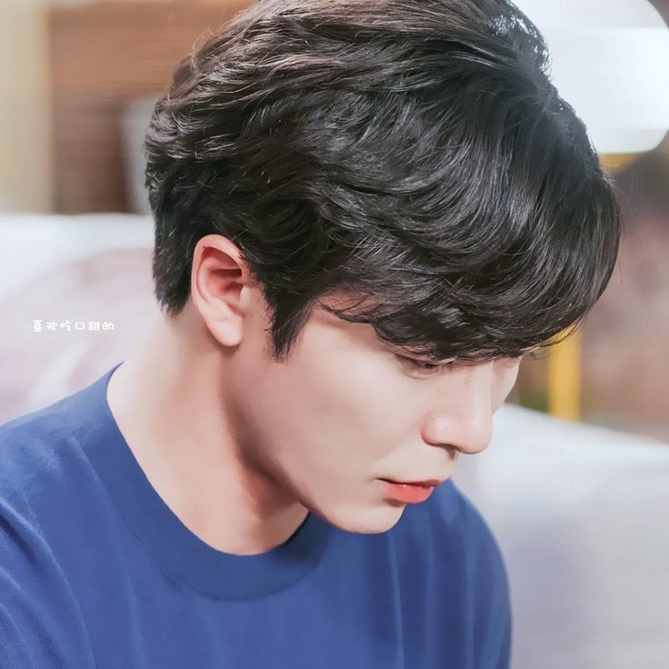 Behind-the-scenes cut of Kim Jaewook