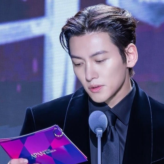 チ・チャンウクの最近の活動ショット