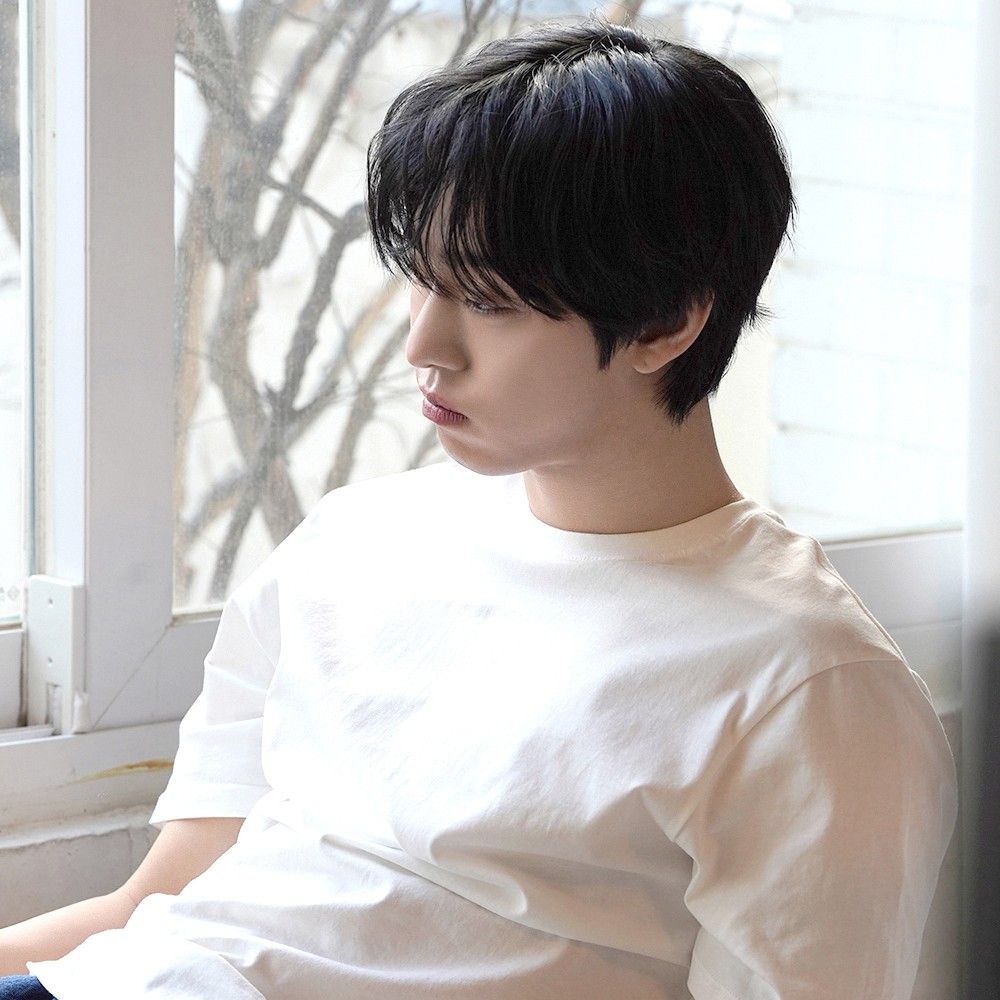 안효섭 최근 활동샷