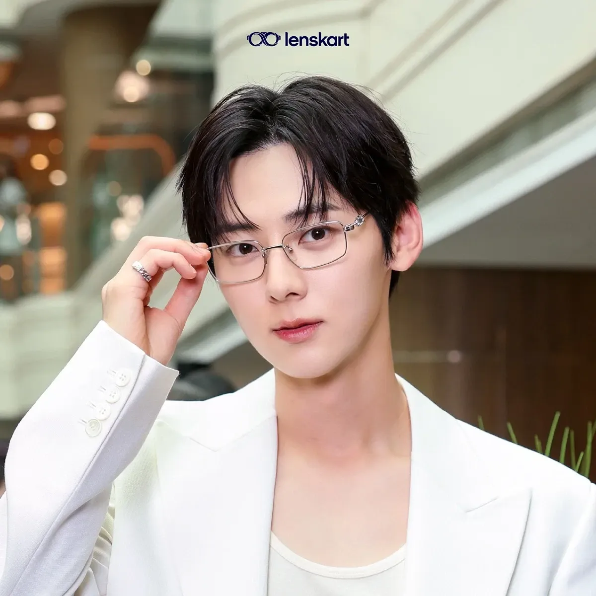 Behind-the-scenes cut of Hwang Minhyun