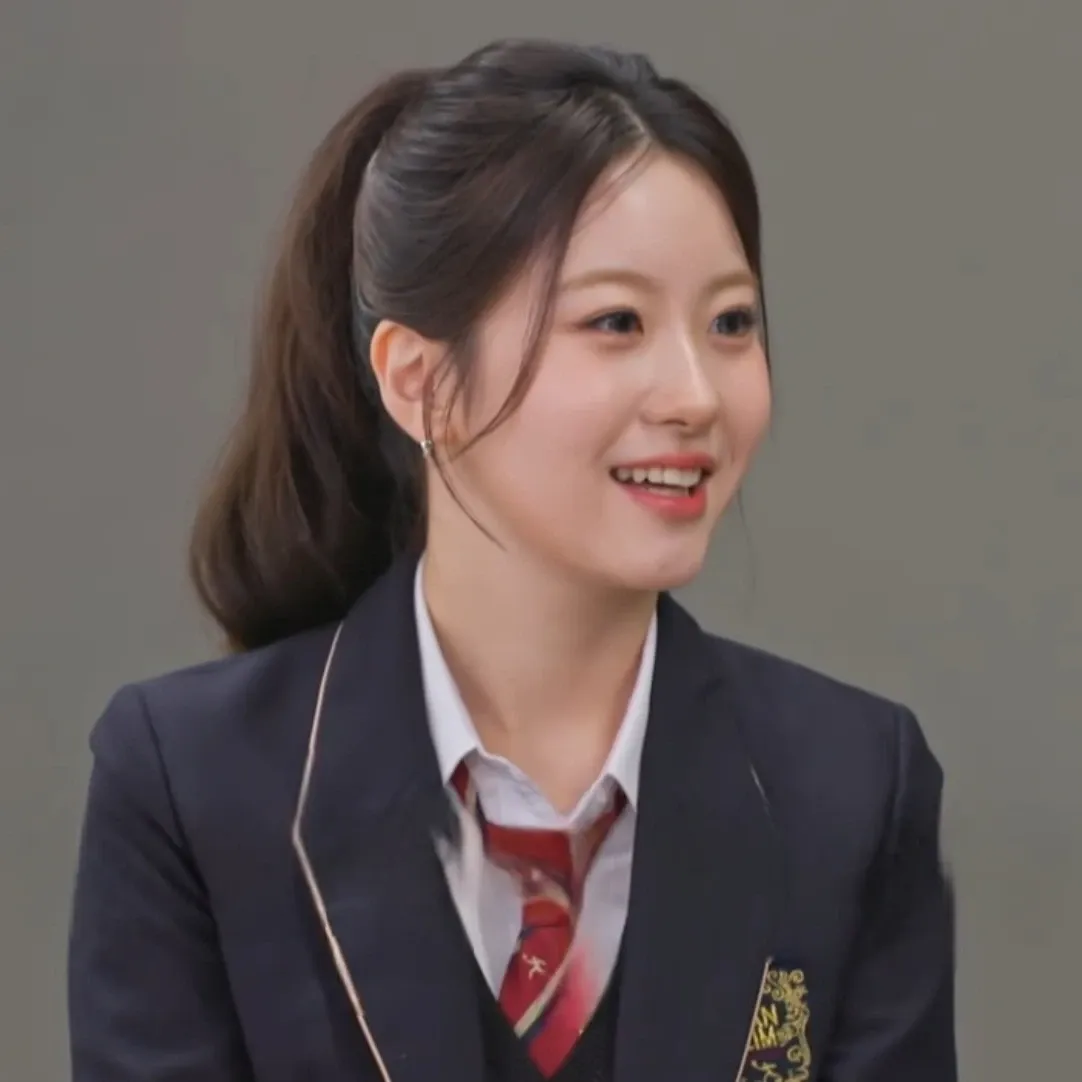 Latest photo of Oh Yujin