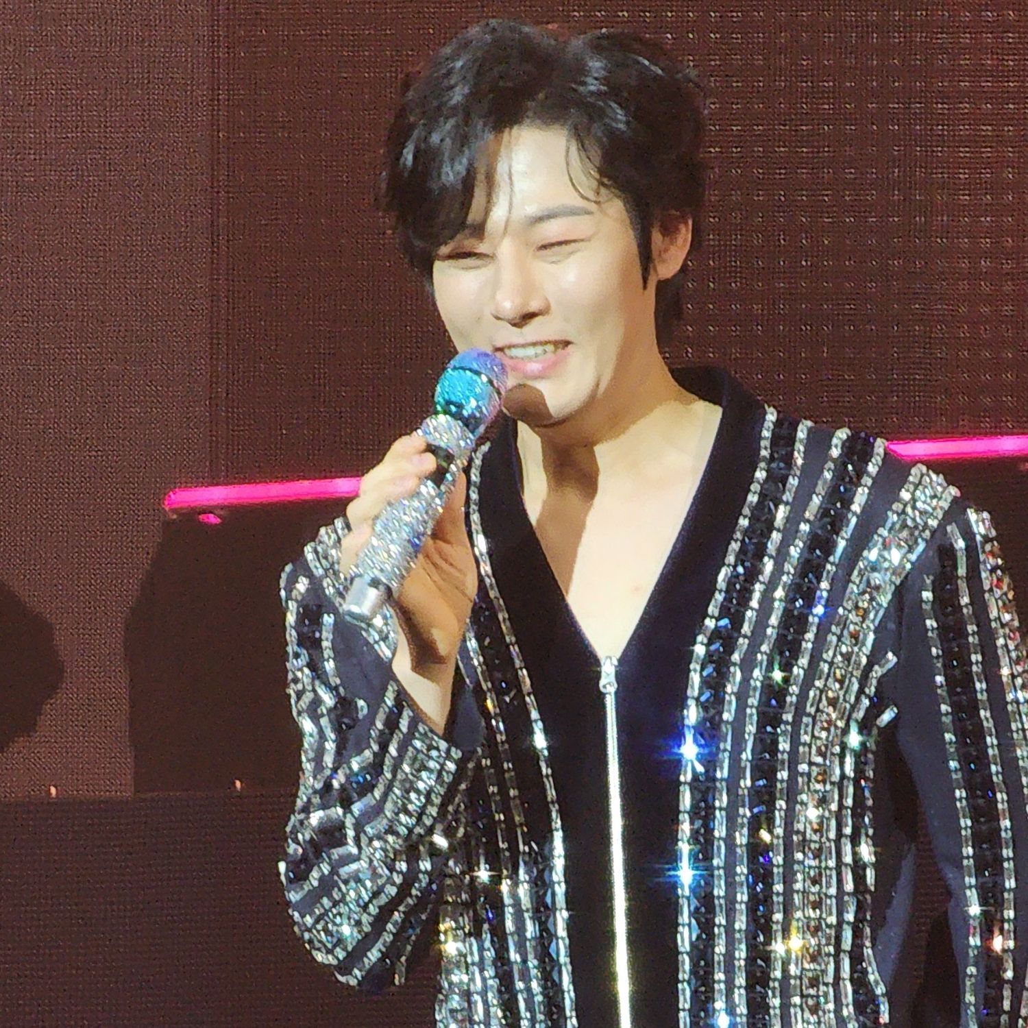 Behind-the-scenes cut of Kang Moonkyung