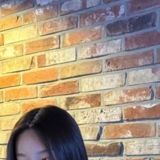 Recent activity shot of Park Yoona