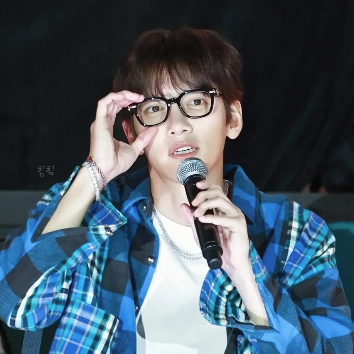 A moment captured by a fan of Ji Changwook