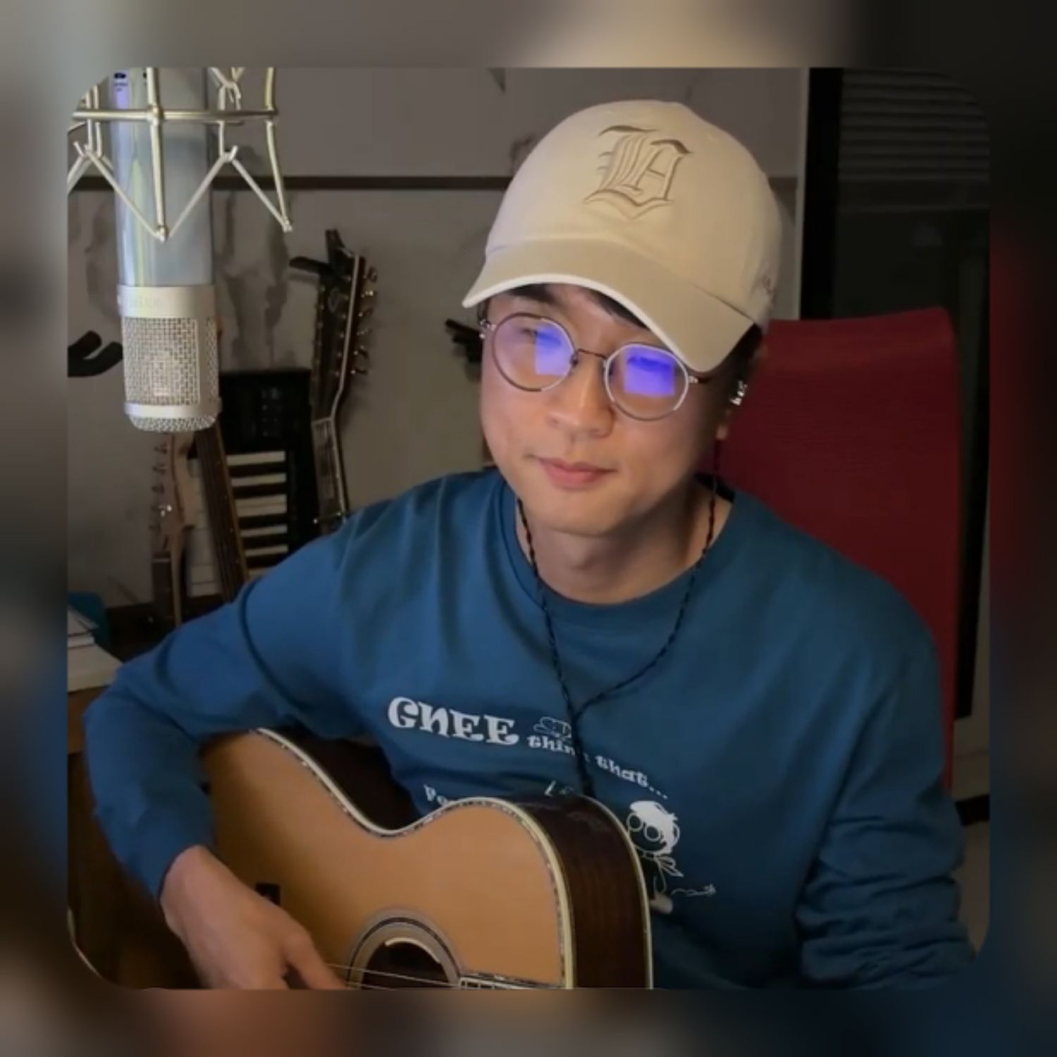 A moment captured by a fan of Bak Changgeun