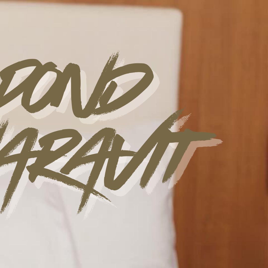 A moment captured by a fan of Pond Naravit Lertratkosum