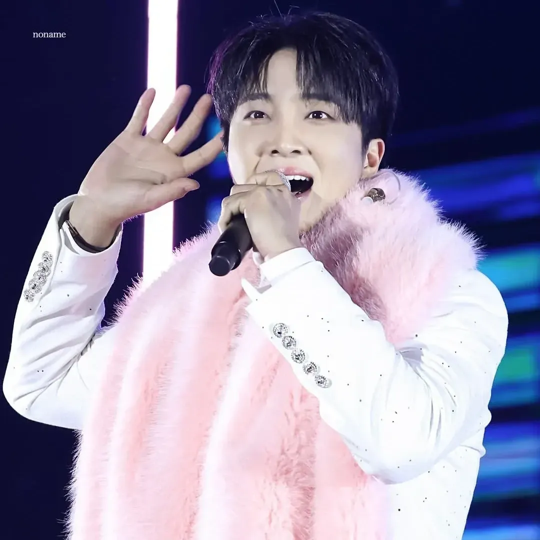 Recent activity shot of Hwang Yunsung