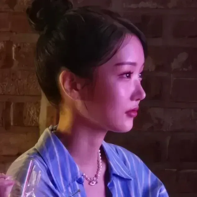 Behind-the-scenes cut of Kim Soyeon (2004)
