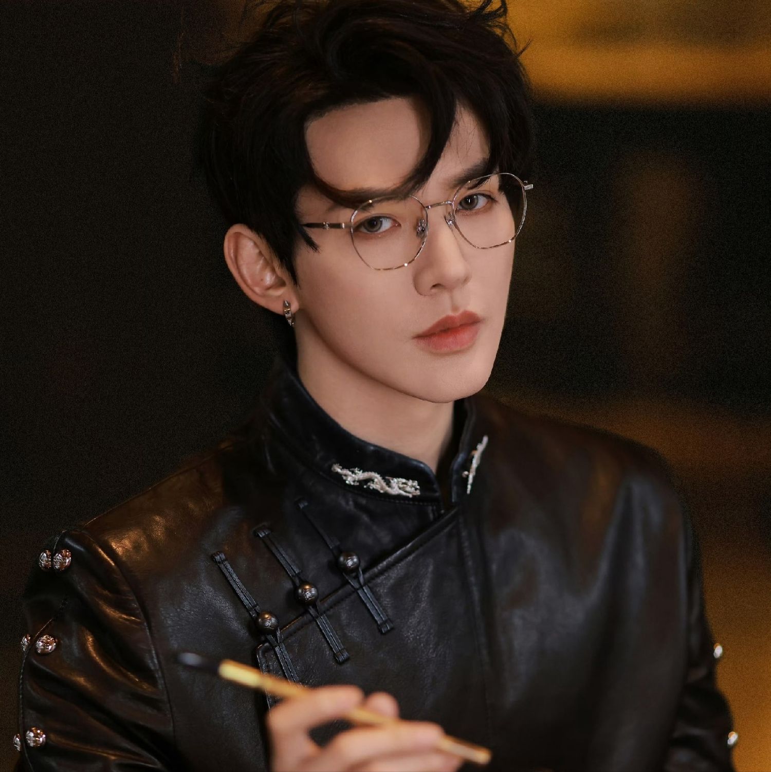 Behind-the-scenes cut of Deng Wei