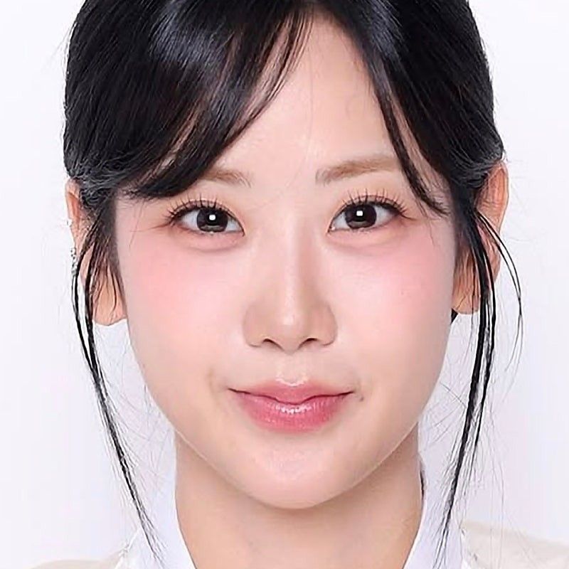 A moment captured by a fan of Kang Hyeyeon