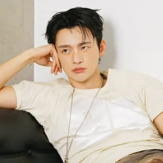 Behind-the-scenes cut of Seo Inguk