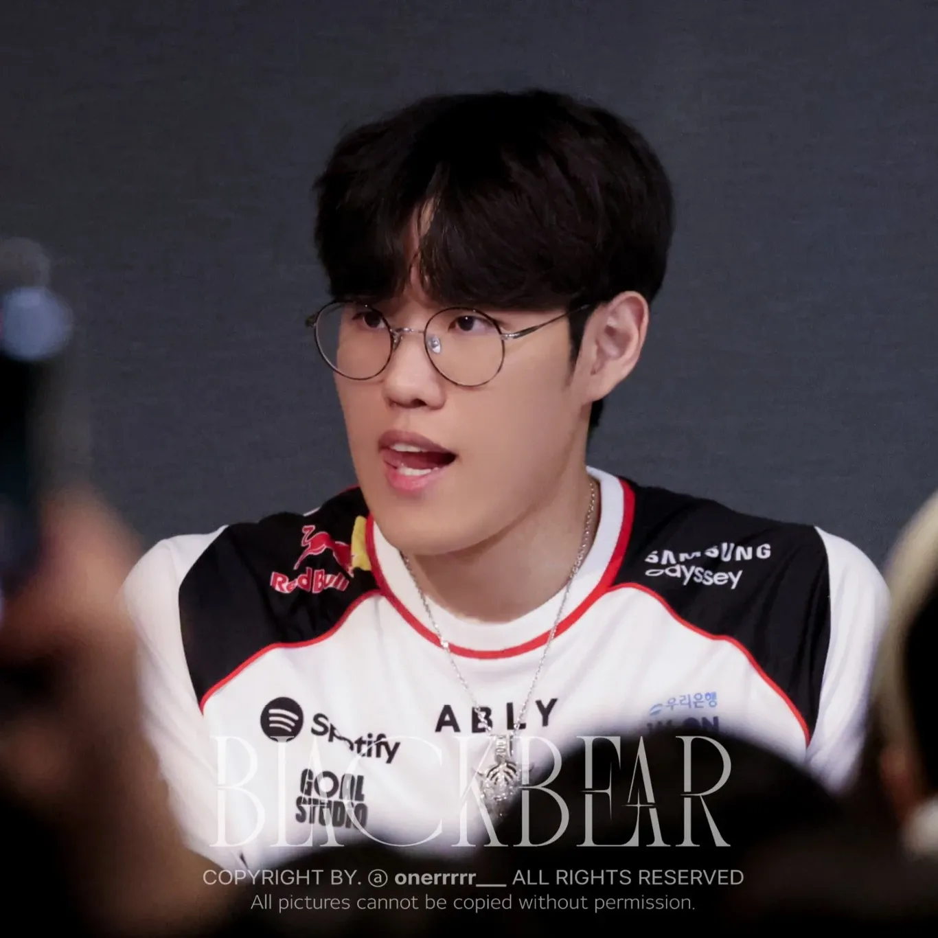 Behind-the-scenes cut of Oner