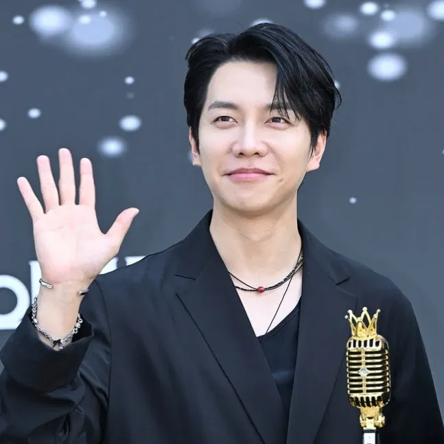 Foto kegiatan terbaru dari Lee Seunggi