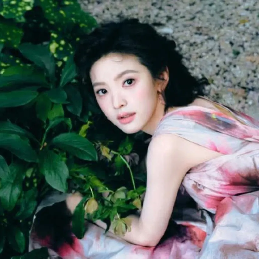 Recent activity shot of Zhang Ruonan