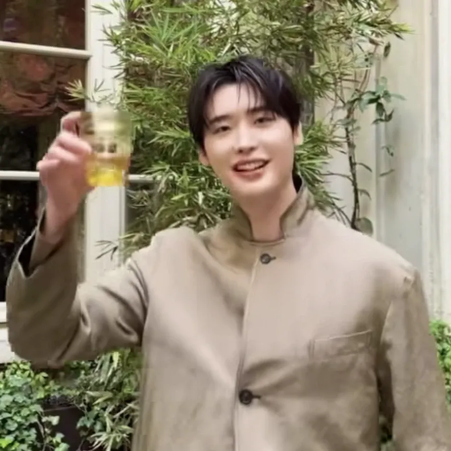 이종석 최근 활동샷